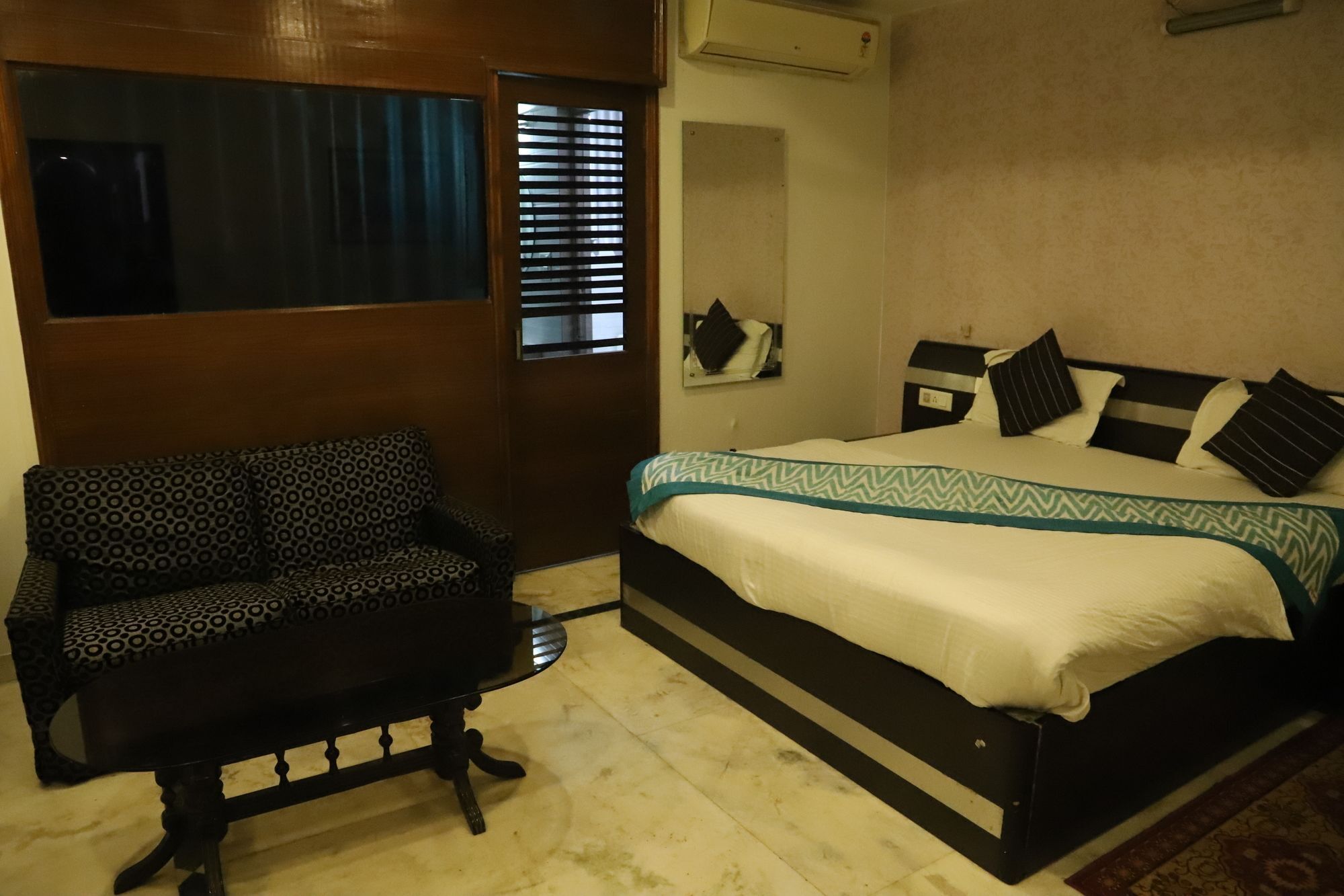 Airport Hotel Aerocity Inn Nueva Delhi Exterior foto